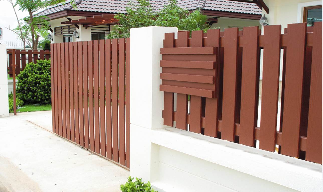 ไม้รั้ว เอสซีจี ขนาด 7.5X400X1.2 ซม. สีรองพื้น